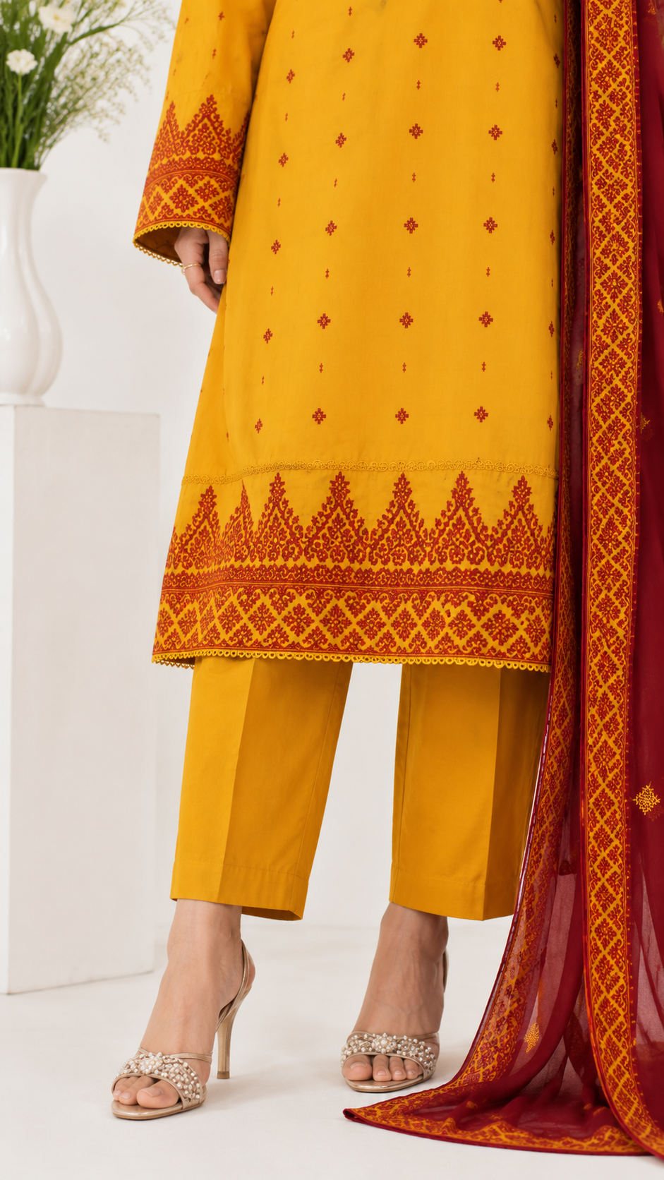 Golden Maroon - Image 4